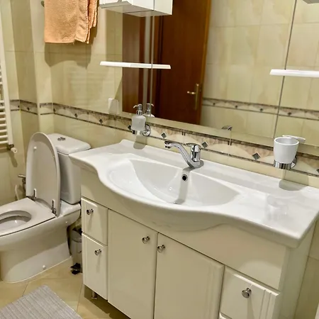 By Expert Aria Center Apartment
