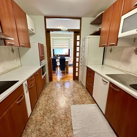 By Expert Aria Center Sarajevo